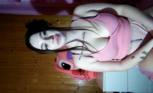 Nicole G em live Mostrando o Cuzinho